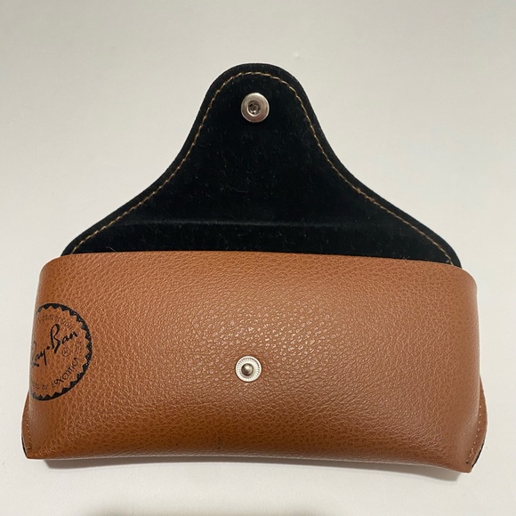 Ray-Ban leather Case for Eyeglasses or Sunglasses Brow color. - Picture 3 of 6